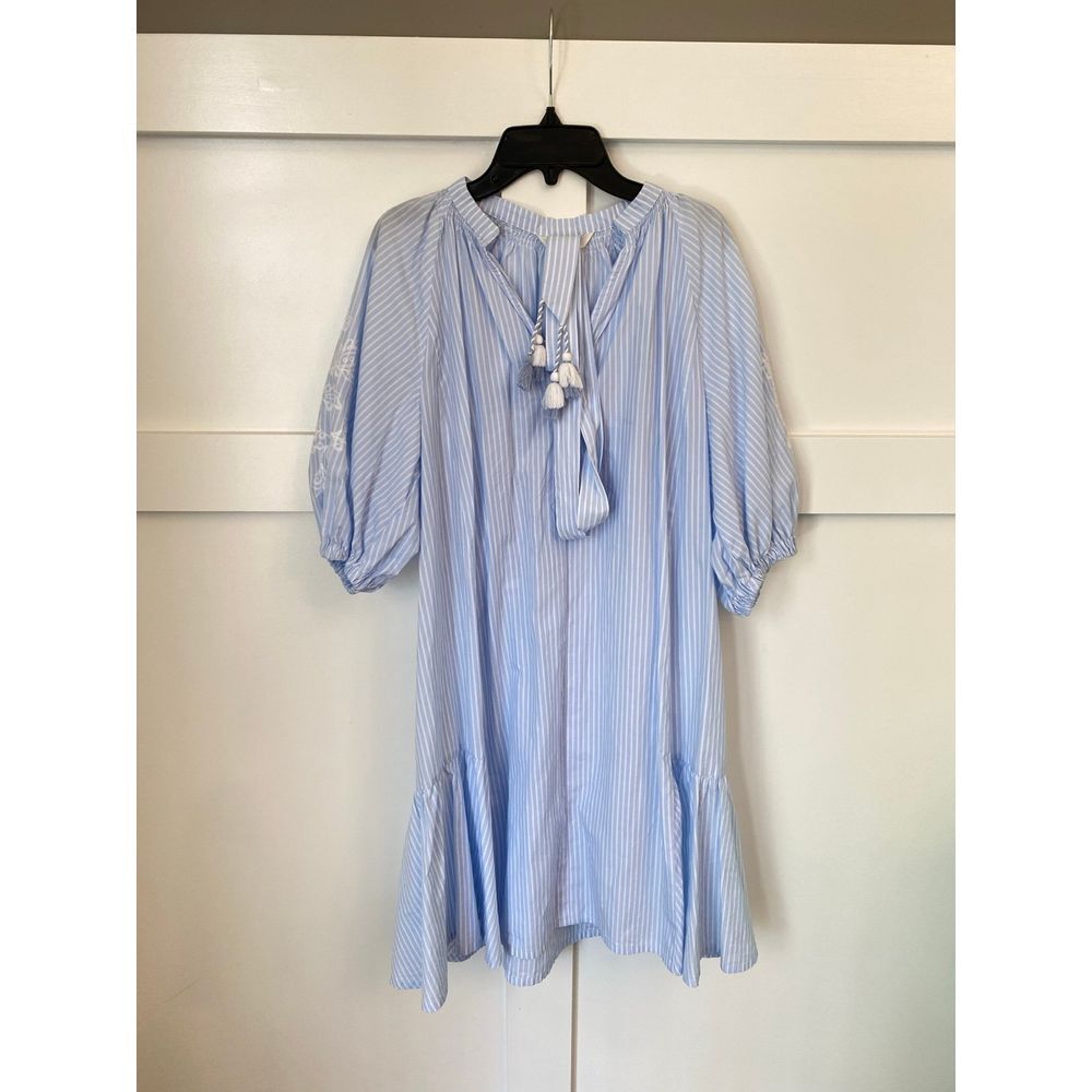 H&M XS dress with optional tie for waist